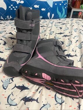 KEEN Gray and Pink Women's Waterproof Winter Boots